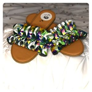 Ruffle strap sandals